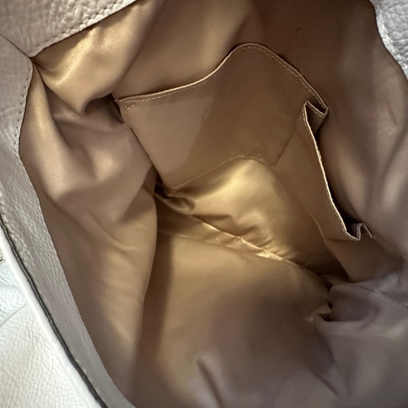 Coach white pebbled leather shoulder bag purse 3 compartments tan satin interior - Picture 8 of 16